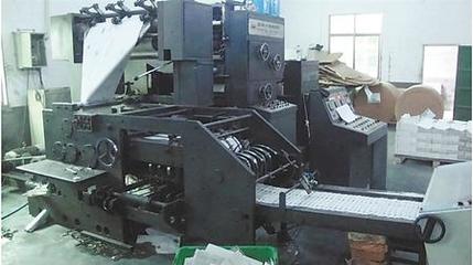 印刷廠的變革 從傳統(tǒng)到現(xiàn)代的印刷設(shè)備演進(jìn)